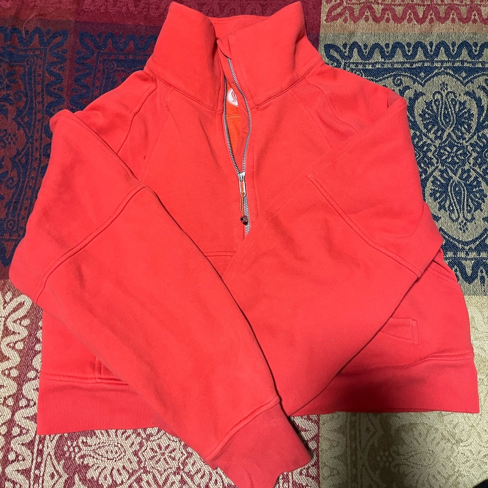 Lululemon Scuba quarter zip up